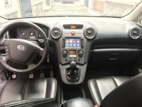 Bán Kia carens 2017 máy xăng số sàn Trắng tuyệt đẹp