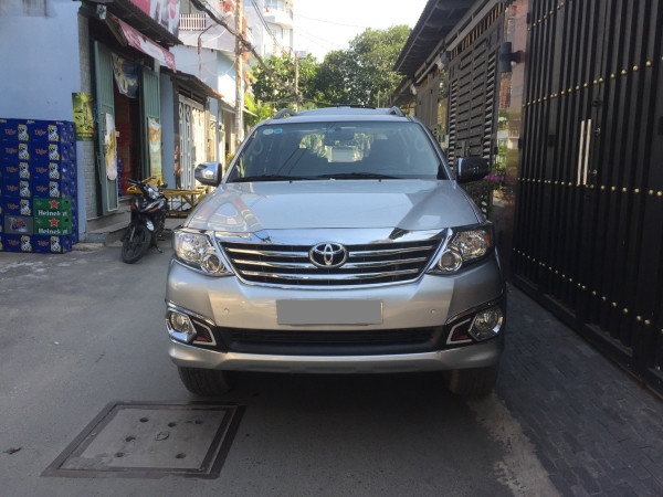 Bán Xe Fortuner 2014 tự động máy xăng màu Bạc xe bstp