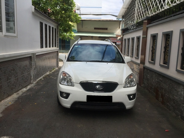 Bán Kia carens 2017 máy xăng số sàn Trắng tuyệt đẹp