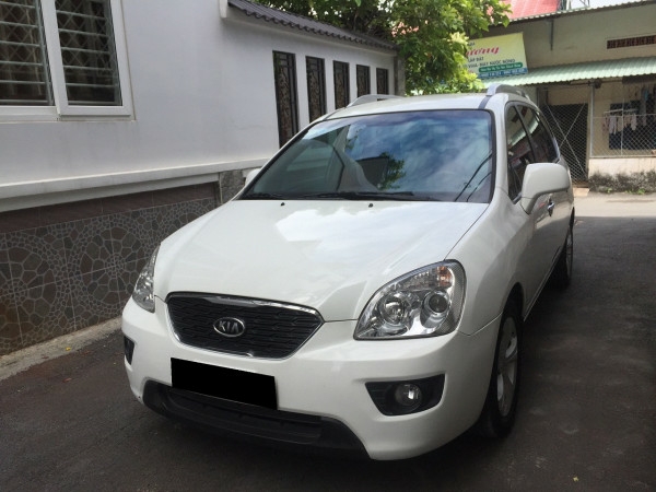 Bán Kia carens 2017 máy xăng số sàn Trắng tuyệt đẹp