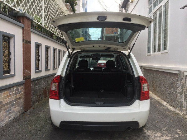 Bán Kia carens 2017 máy xăng số sàn Trắng tuyệt đẹp