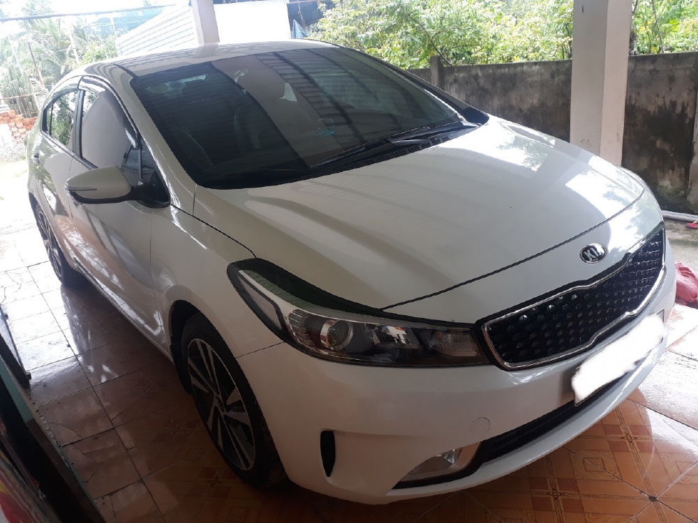 Bán Cerato SMT 2018, màu trắng, siêu lướt, Zin 100% giá TL, hổ trợ góp