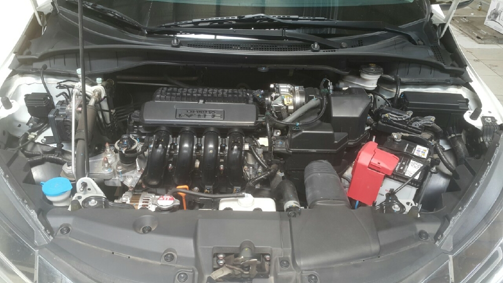 Bán Honda City TOP 1.5CVT màu trắng số tự động sản xuất 2018 đi 19000km
