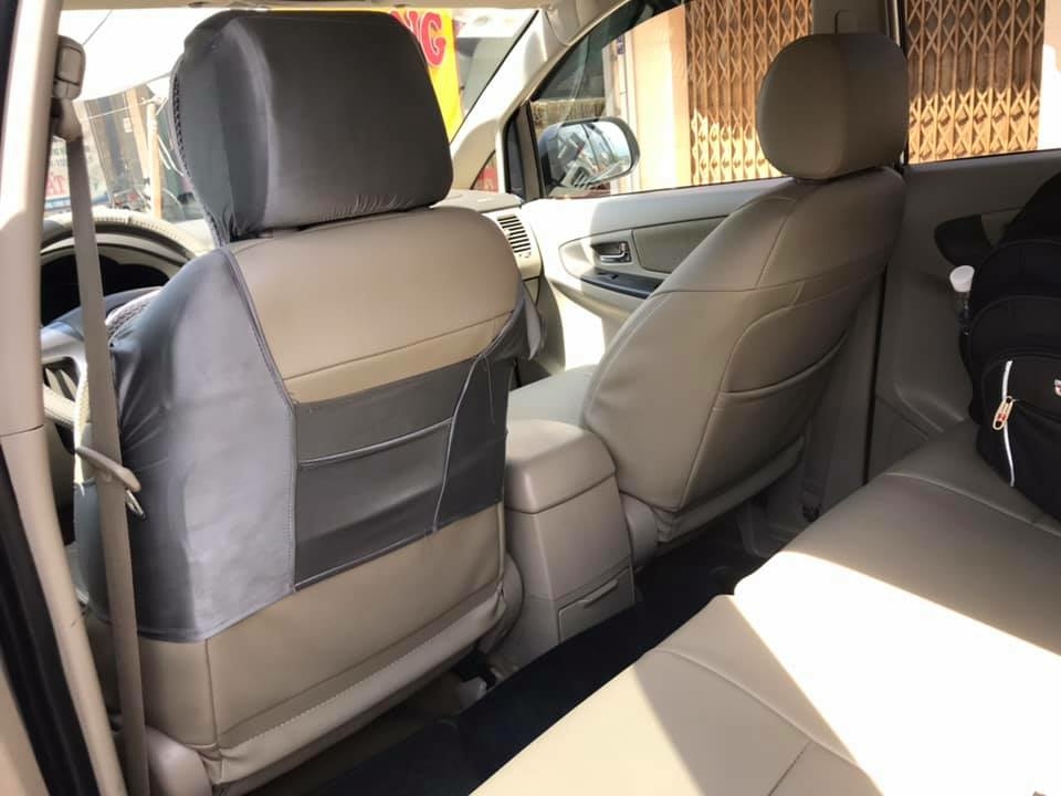 Gia đình cần bán xe Innova 2015, số sàn, màu vàng cát, zin cọp.