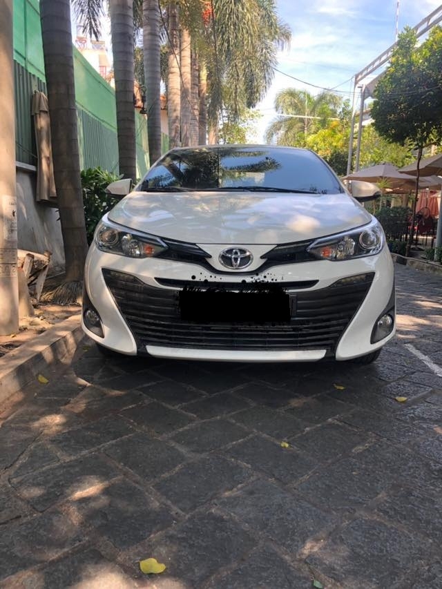Cần bán Vios G 2018, số tự động, màu trắng, gia đình sử dụng còn mới tinh