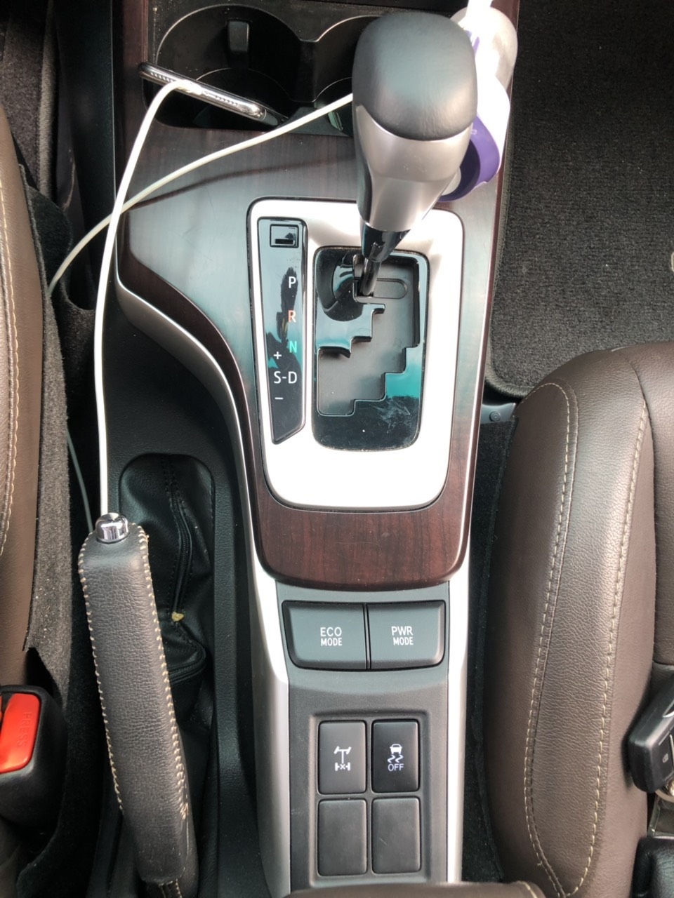 Bán Fortuner 2.8V 2019 máu dầu 2 cầu tự động, màu đen, siêu lướt