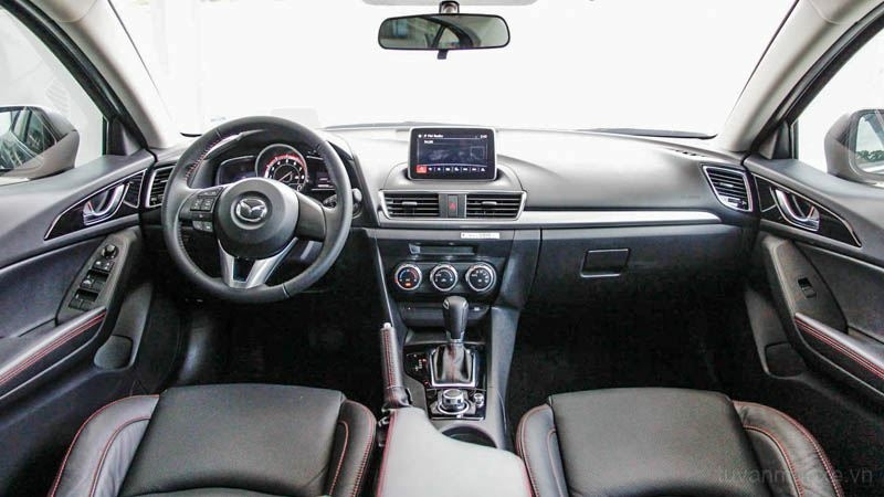 Cần bán xe Mazda 3 bản 1.5 sx năm 2016 màu trắng