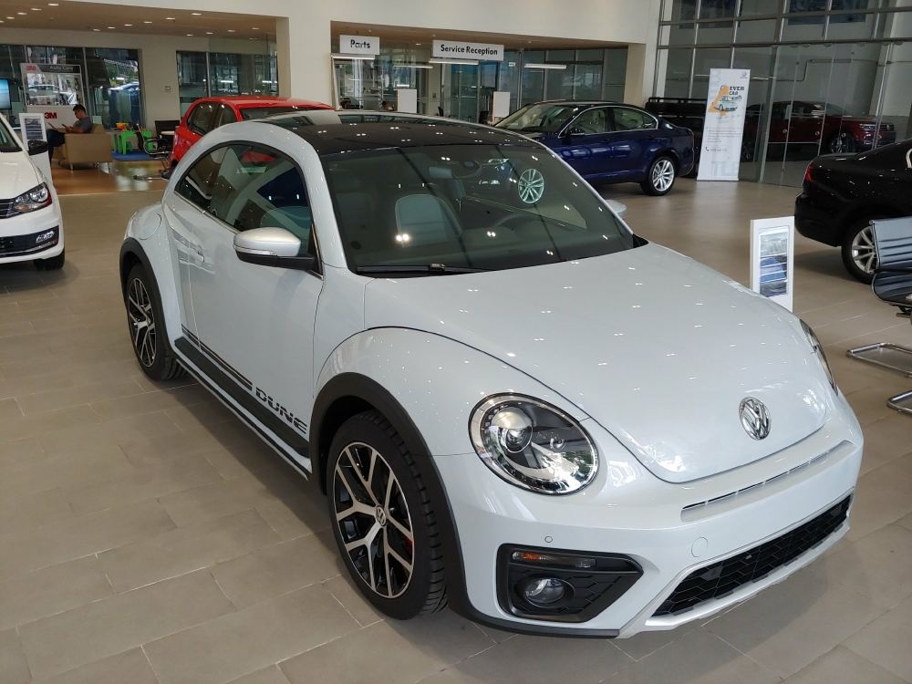 Bán xe Volkswagen Beetle Dune 2019, xe nhập Đức, giá tốt