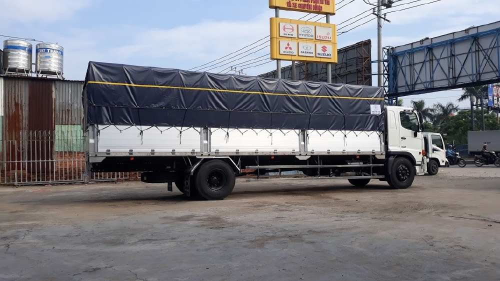 XE TẢI HINO FG 8 TẤN THÙNG INOX BỬNG NHÔM. Trả trước 400 triệu