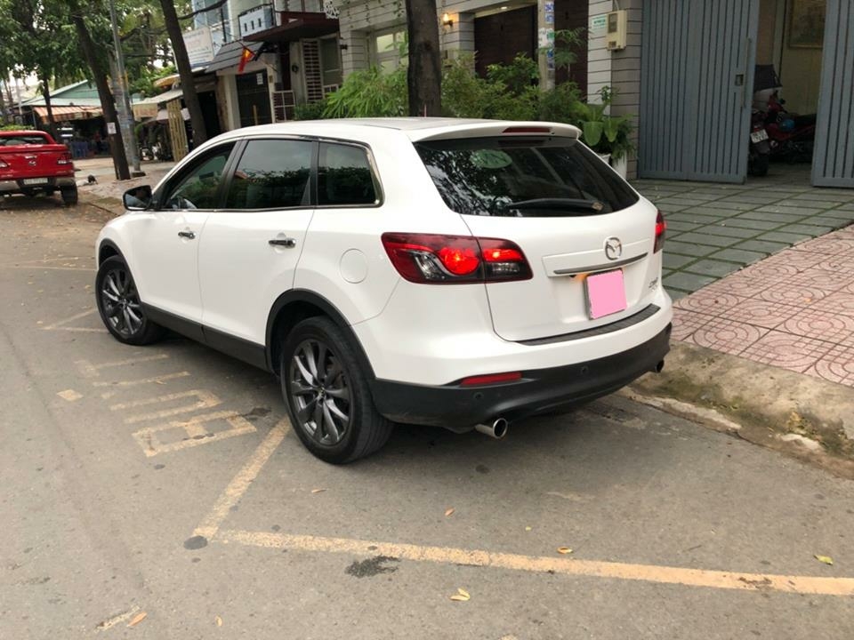 Bán gấp Mazda Cx9 2013, số tự động, bản full, trắng tinh khôi.