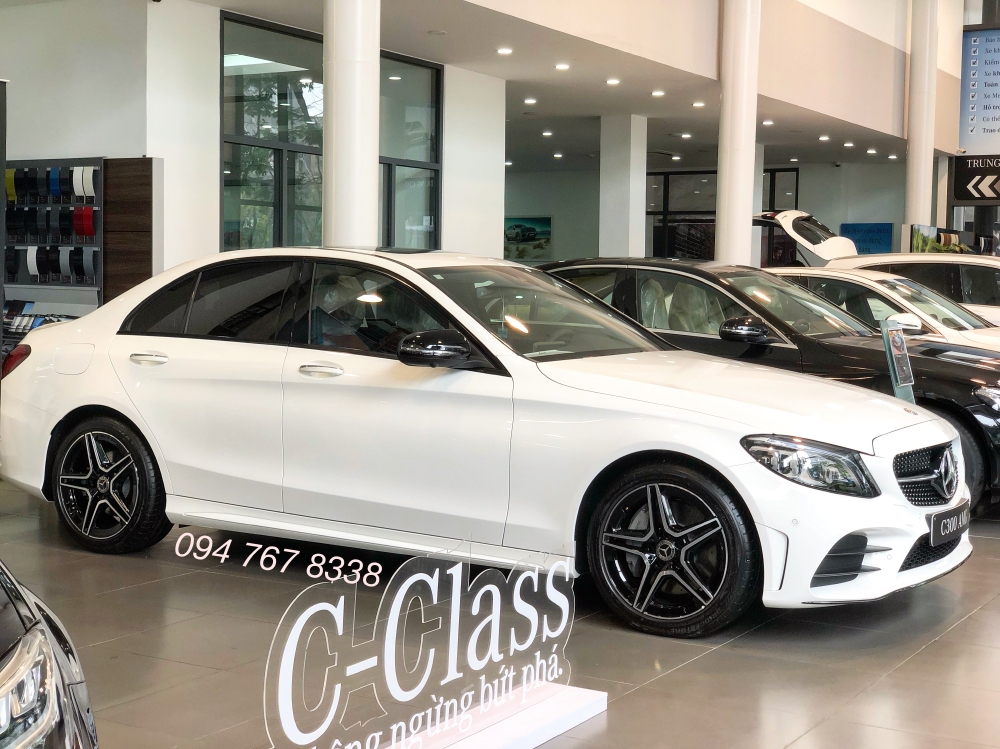 Mercedes C300 AMG 2019 Giao ngay giá ưu đãi lớn nhất, Mua xe chỉ với 399tr