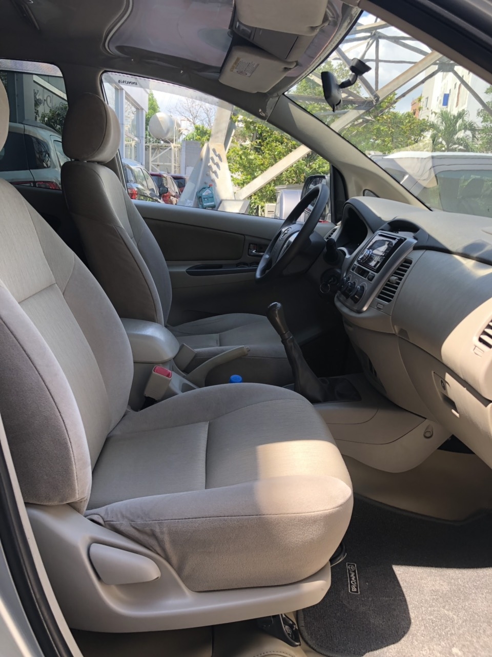 Innova 2.0E sx 2016.Xe bán tại hãng
