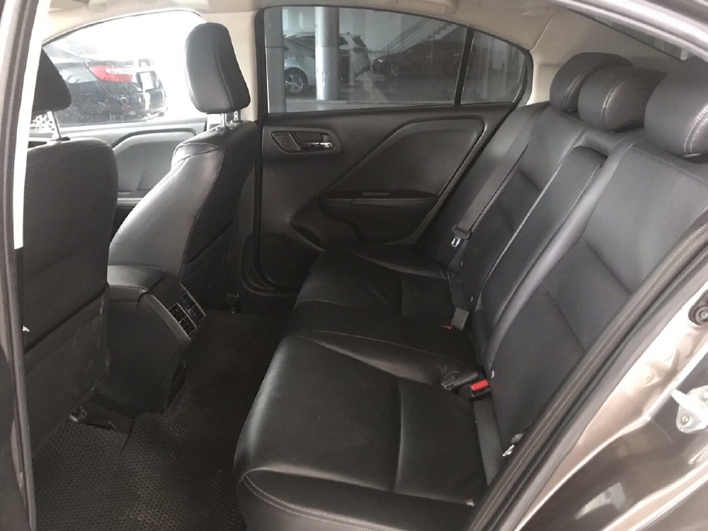 Honda City TOP 1.5AT 2017 Màu Nâu biển SG