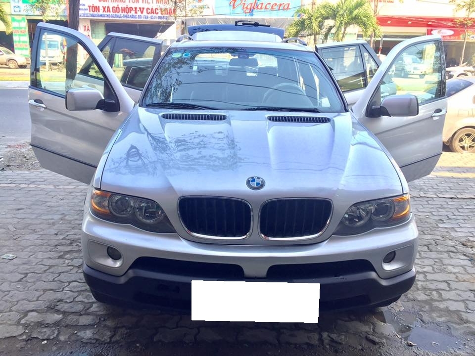 Cần tiền bán siêu phẩm BMW X5, sx2004 đk 2007, màu bạc, số tự động