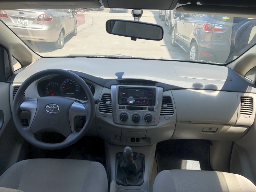 Innova 2.0E sx 2016.Xe bán tại hãng