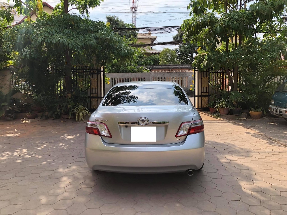 Cần bán xe Toyota Camry 2007 số tự động màu bạc nhập Mỹ