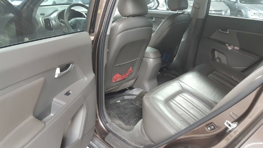 Bán Kia Sportage 2.0AT 2011 màu nâu biển SG