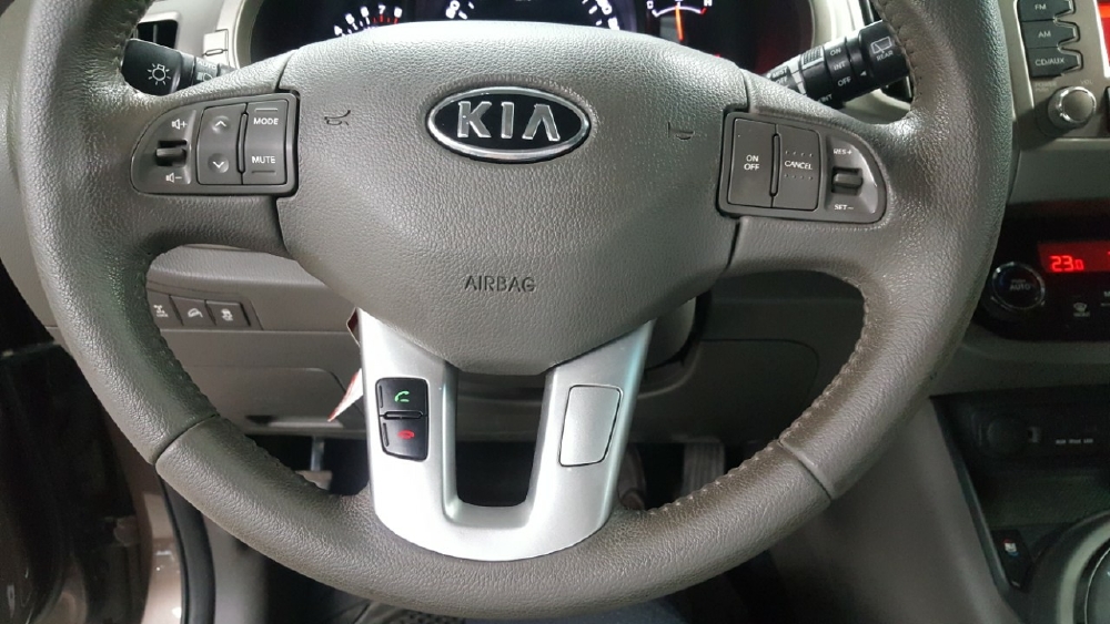 Bán Kia Sportage 2.0AT 2011 màu nâu biển SG