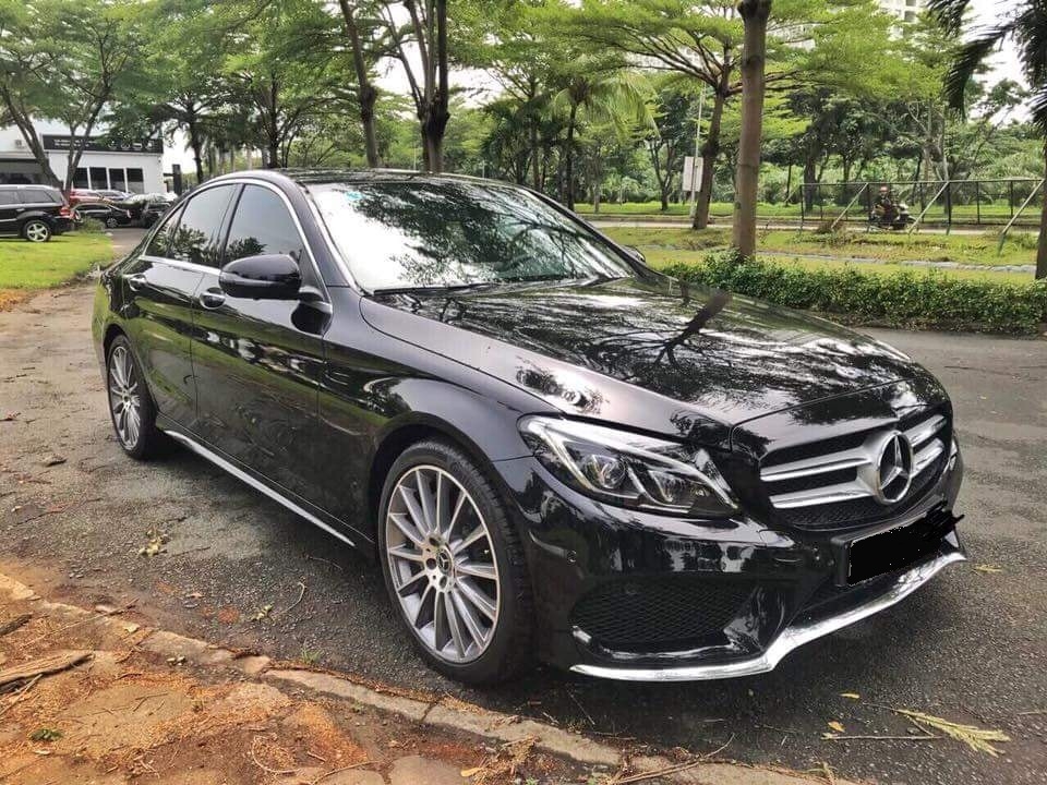 Gia đình cần bán C300 AMG , sản xuất 2018, bản full, màu đen cực ngầu
