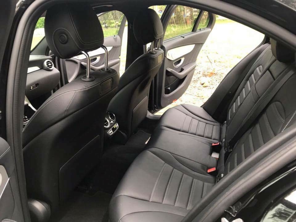 Gia đình cần bán C300 AMG , sản xuất 2018, bản full, màu đen cực ngầu
