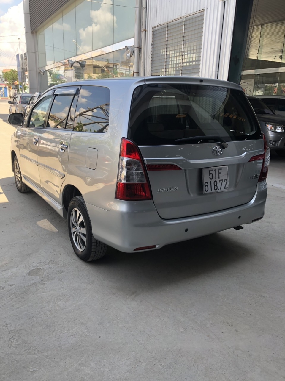 Innova 2.0E sx 2016.Xe bán tại hãng