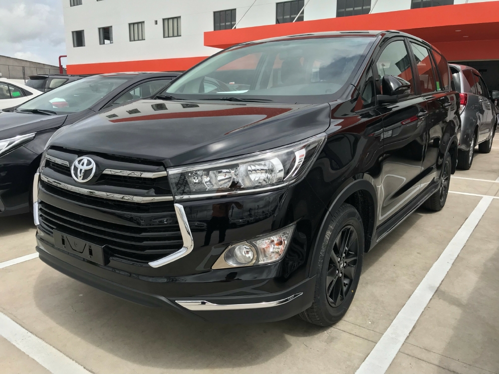 Innova Venturer Màu Đen, Đỏ, Trắng Ngọc Trai, Khuyến Mãi Tốt, Xe Có Sẳn, Giao Ngay Tại Toyota An Thành Fukushima Bình Chánh