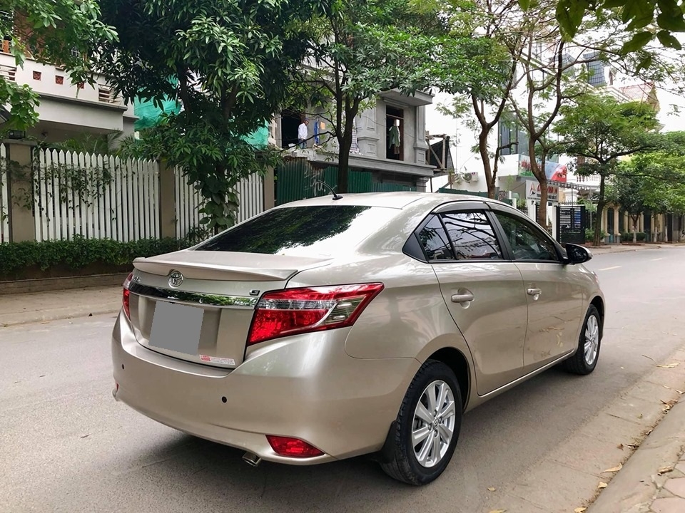 Bán Vios G tự động 2017 màu vàng kim tuyền tuyệt đẹp