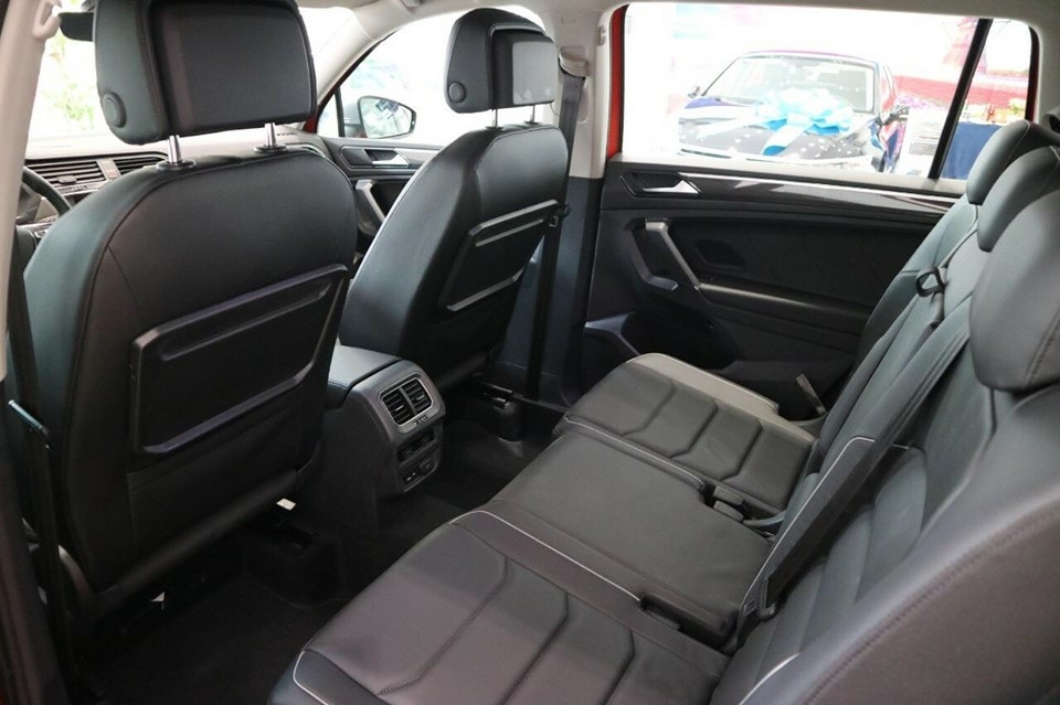 Volkswagen Tiguan Allspace, xe nhập Đức, giá tốt