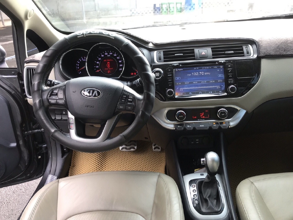 Bán Kia RIO HB 1.4AT màu xám chuột số tự động nhập Hàn Quốc 2014/ 2015 mẫu mới