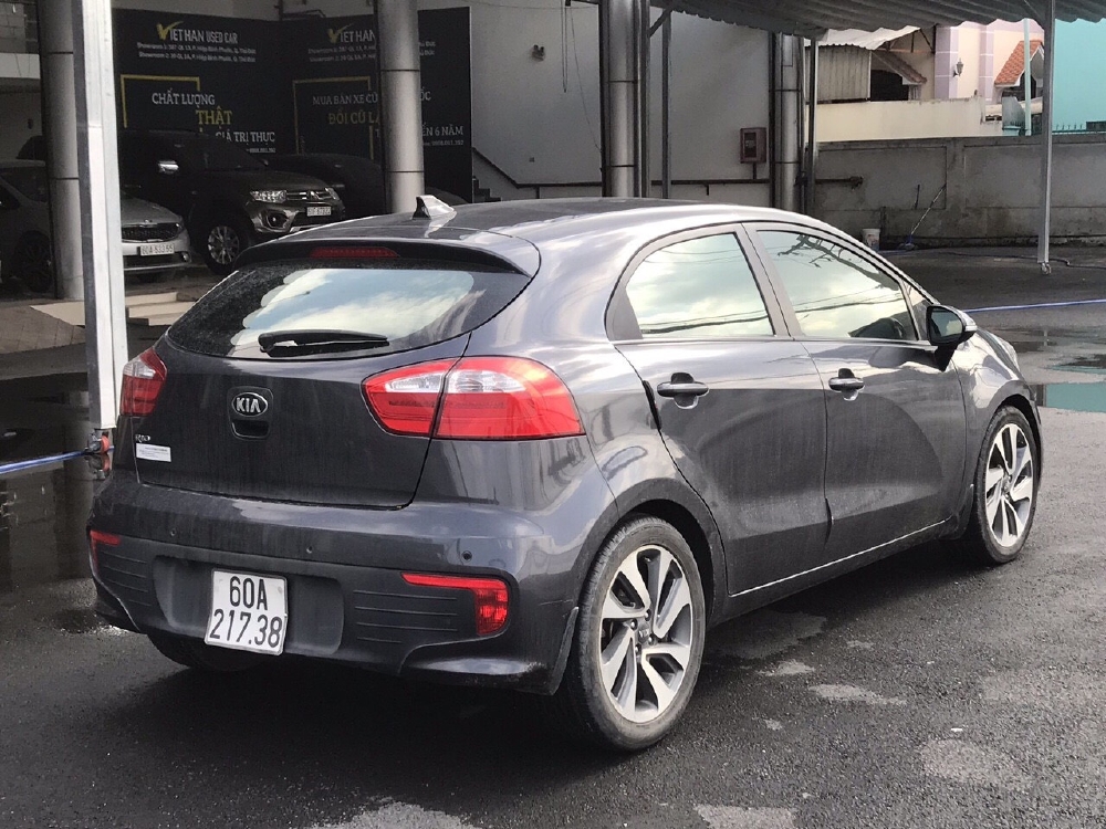 Bán Kia RIO HB 1.4AT màu xám chuột số tự động nhập Hàn Quốc 2014/ 2015 mẫu mới