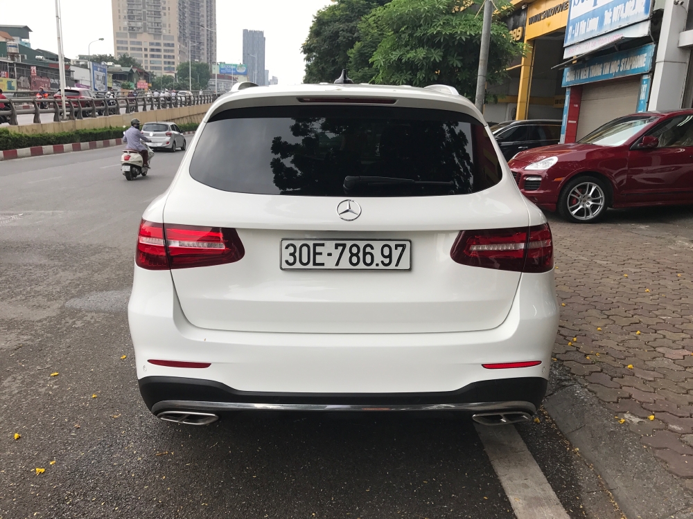 GLC300 2017 trắng