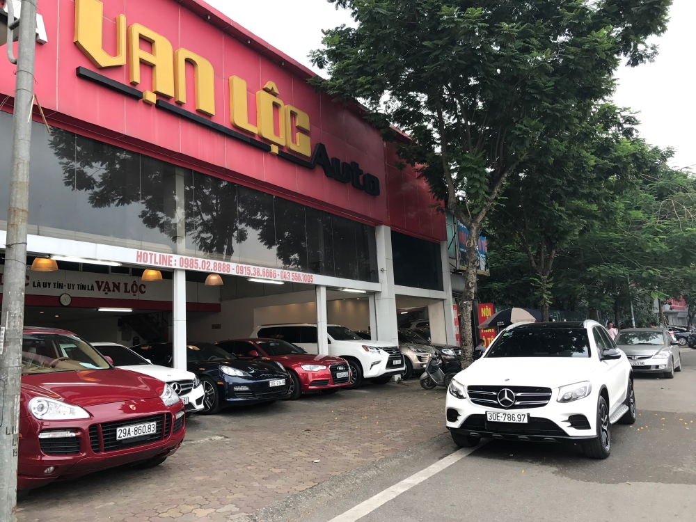GLC300 2017 trắng