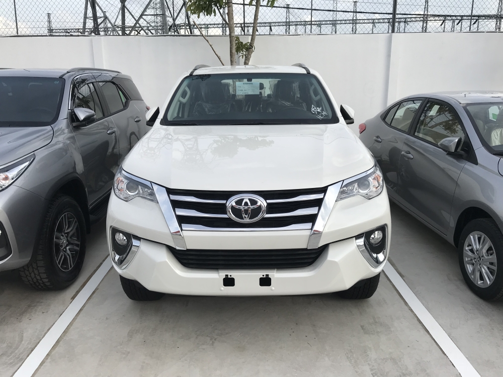 Khuyến Mãi Fortuner 2.4G AT Số Tự Động Tại Toyota An Thành Fukushima Xe Có Sẳn, Đủ Màu, Giao Ngay