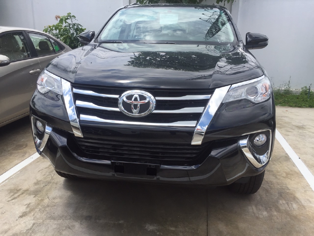 Khuyến Mãi Fortuner 2.4G AT Số Tự Động Tại Toyota An Thành Fukushima Xe Có Sẳn, Đủ Màu, Giao Ngay
