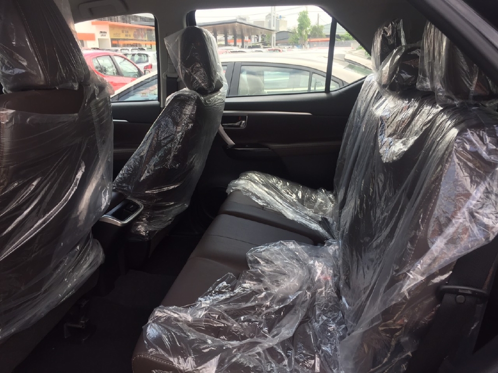 Toyota An Thành Bình Chánh Khuyến Mãi Fortuner 2.4G AT Số Tự Động, Xe Có Sẳn, Đủ Màu, Giao Ngay