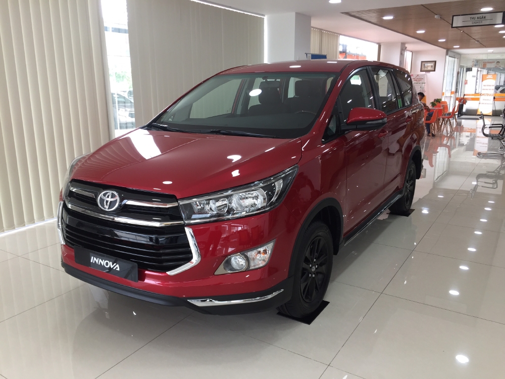 Innova Venturer Màu Đen, Đỏ, Trắng Ngọc Trai, Khuyến Mãi Tốt, Xe Có Sẳn, Giao Ngay Tại Toyota An Thành Fukushima Bình Chánh