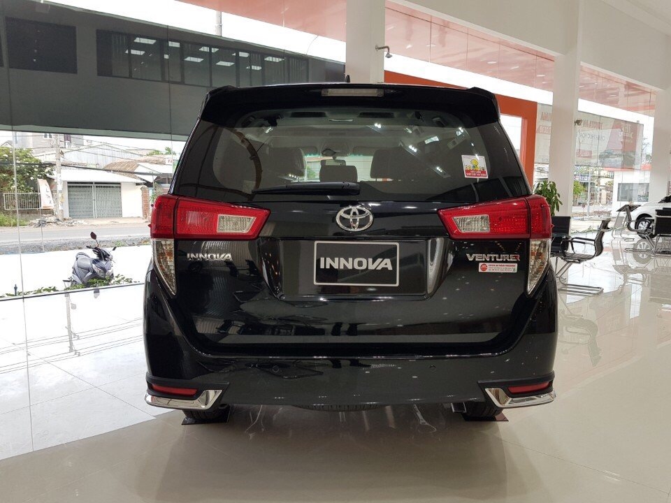 Bảng Giá Innova Venturer , Khuyến Mãi Tại Toyota An Thành Fukushima, Xe Có Sẳn Đủ Màu, Giao Ngay