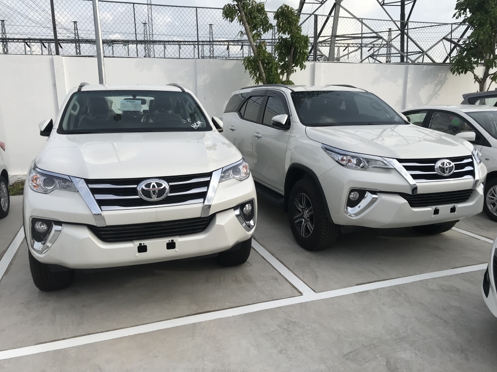 Giá Toyota Fortuner 2.4G AT Số Tự Động Lăn Bánh Tốt, Khuyến Mãi, Xe Có Sẳn, Đủ Màu, Giao Ngay