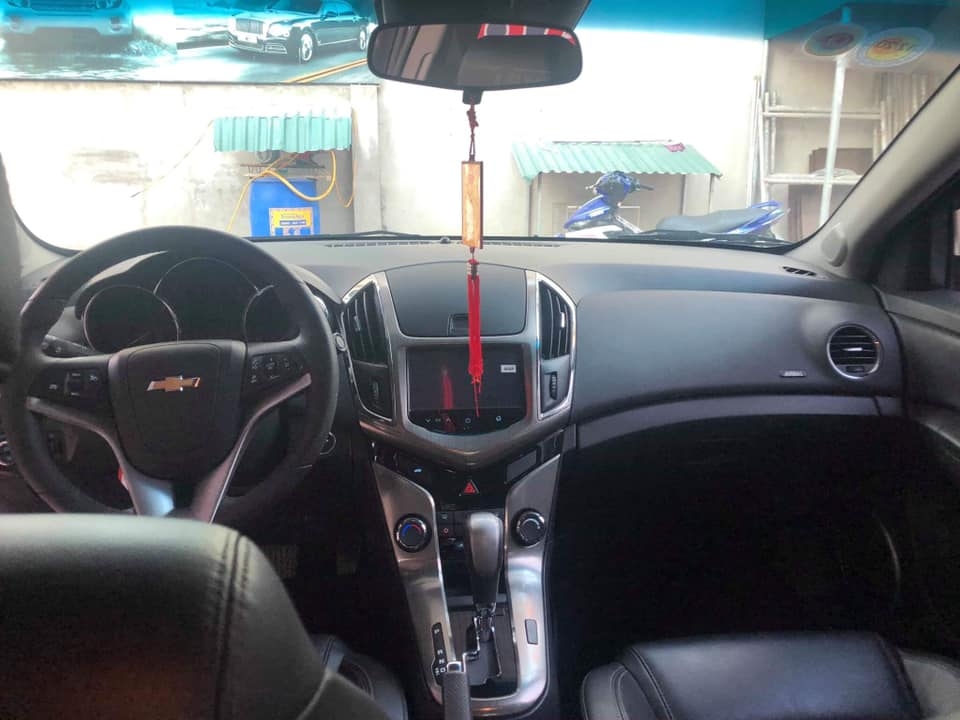 Gia đình cần bán Cruze LTZ sản xuất 2018, số tự động, máy xăng