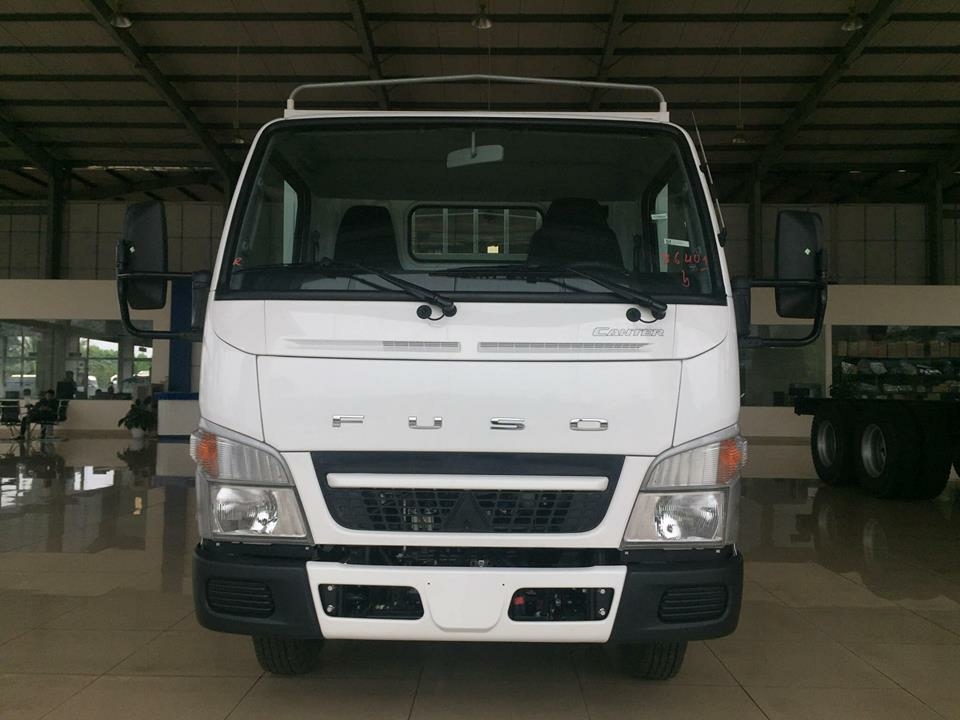 Bán xe mitsubishi fuso center 2t3 trả góp 190tr nhận xe