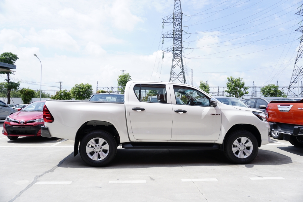 Toyota An Thành Fukushima Khuyến Mãi Bán Tải Hilux 2.4 Số Tự Động 1 Cầu, Nhập Thái