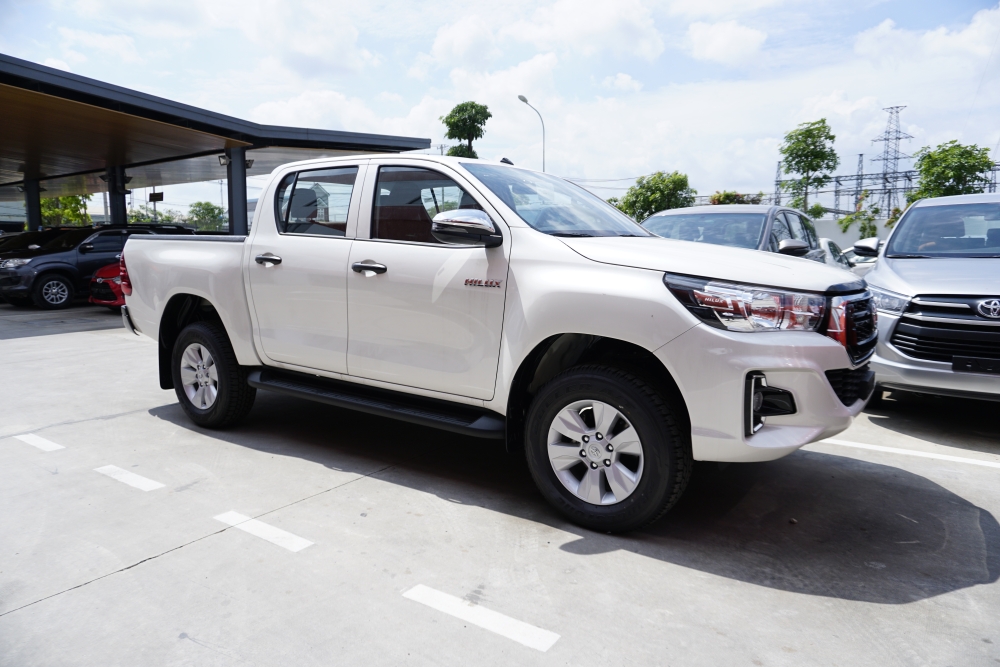 Toyota Hilux 2019 Số Tự Động 1 Cầu Khuyến Mãi, Xe Có Sẳn, Đủ Màu, Giao Ngay, Hỗ Trợ Trả Góp