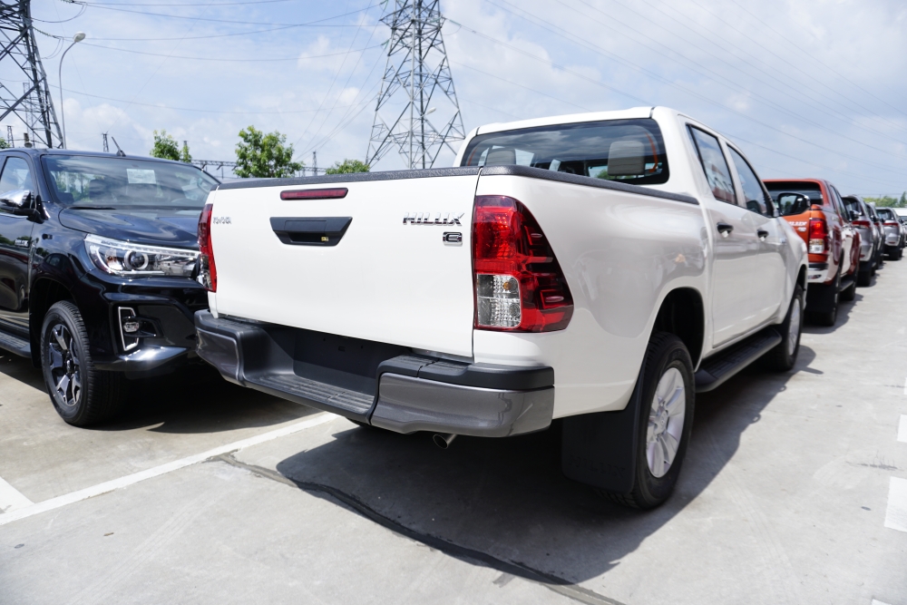 Toyota Hilux 2019 Số Tự Động 1 Cầu Khuyến Mãi, Xe Có Sẳn, Đủ Màu, Giao Ngay, Hỗ Trợ Trả Góp