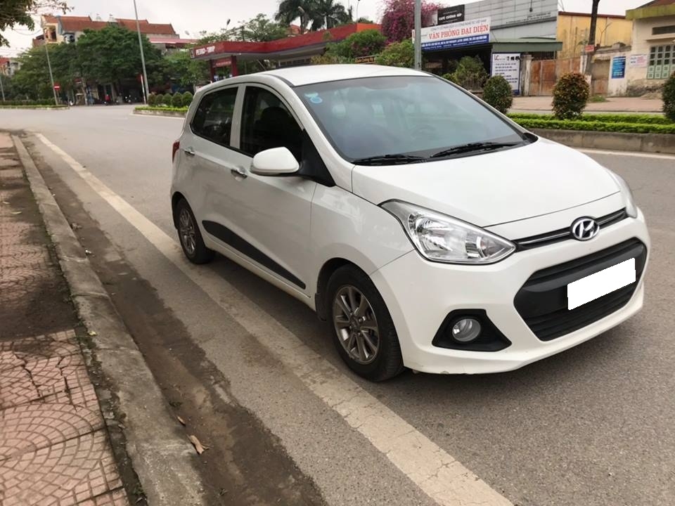 Cần bán xe I10, sản xuất 2016. bản 1.2, số tự động Full nút đề