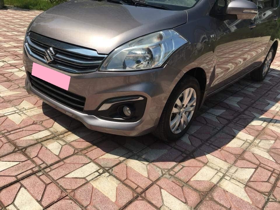 Cần bán xe Suzuki Ertiga 2016 số tự động màu xám titan, nhập Indodesia