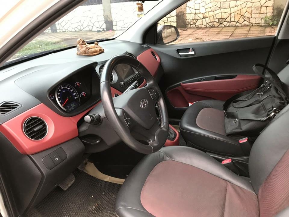 Cần bán xe I10, sản xuất 2016. bản 1.2, số tự động Full nút đề