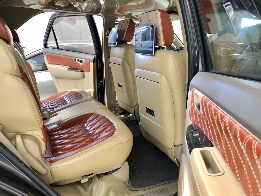 Bán Toyota Fortuner 2.7V máy xăng, số tự động sx 2012