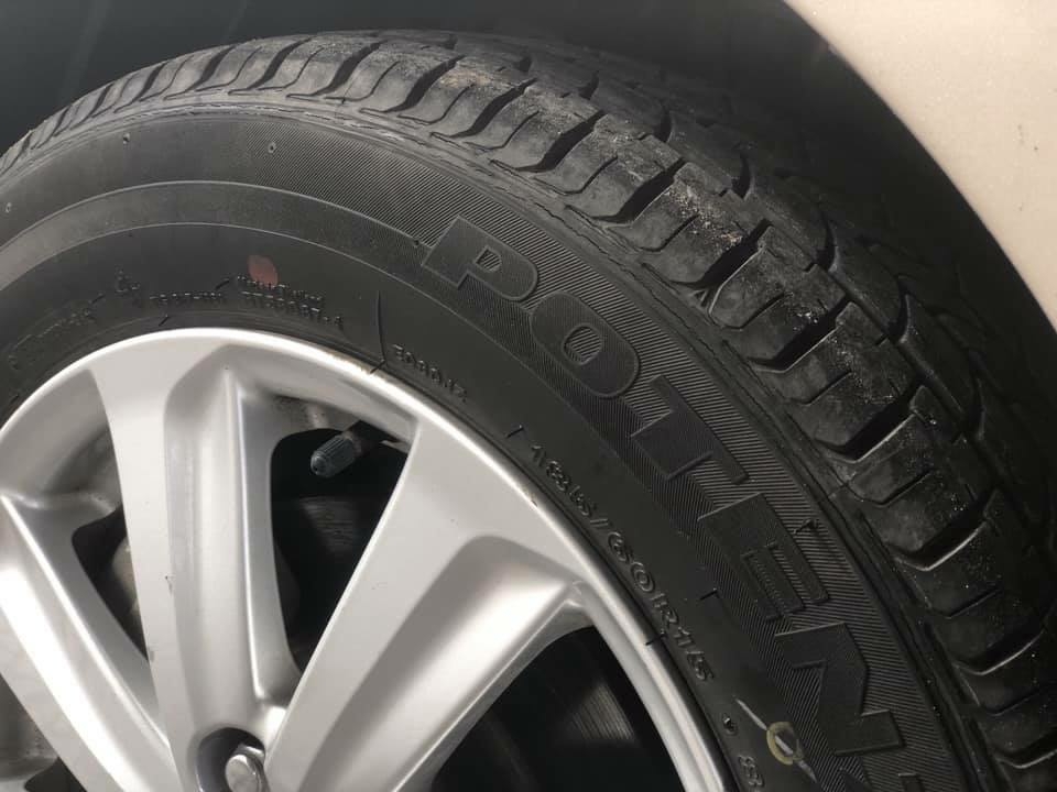 Cần bán cọp Vios số sàn, 2017. màu vàng cát