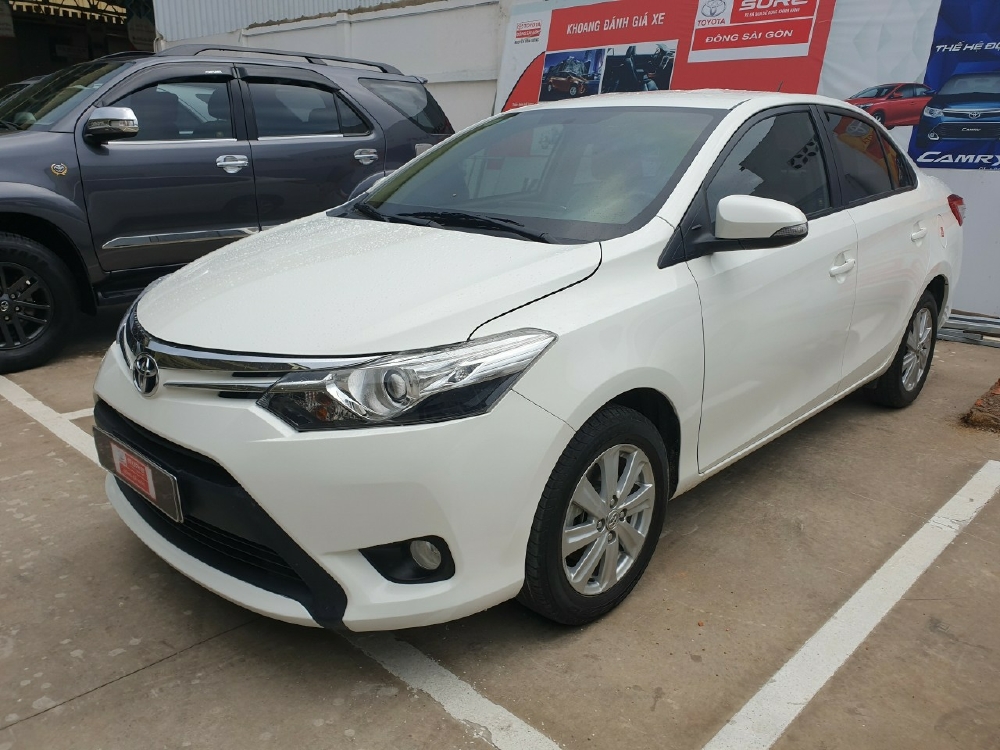 Bán Toyota Vios 1.5G số tự động, sx 2018 màu trắng.
