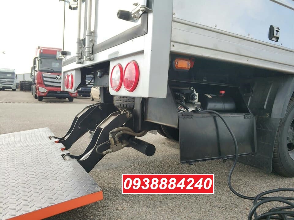 Bán xe tải trả góp Thaco Kia K250 / K200 thùng bạt, thùng kín bửng nâng 2.3 tấn Long An Tiền Giang Bến Tre